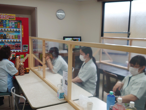 アクリルパーテーション