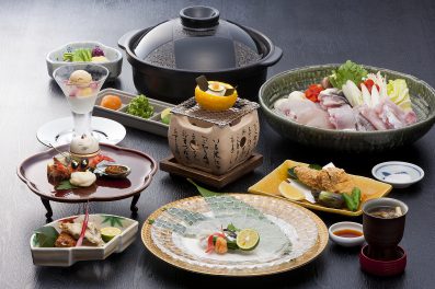 【お部屋食】<br>下関産天然ふぐづくし