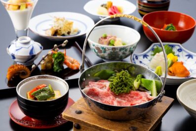 【お部屋食】山菜牛鍋懐石